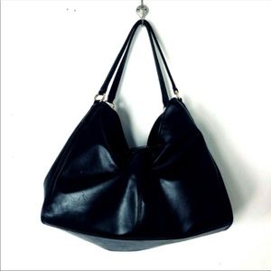 Coach Carlyle Shoulder Bag